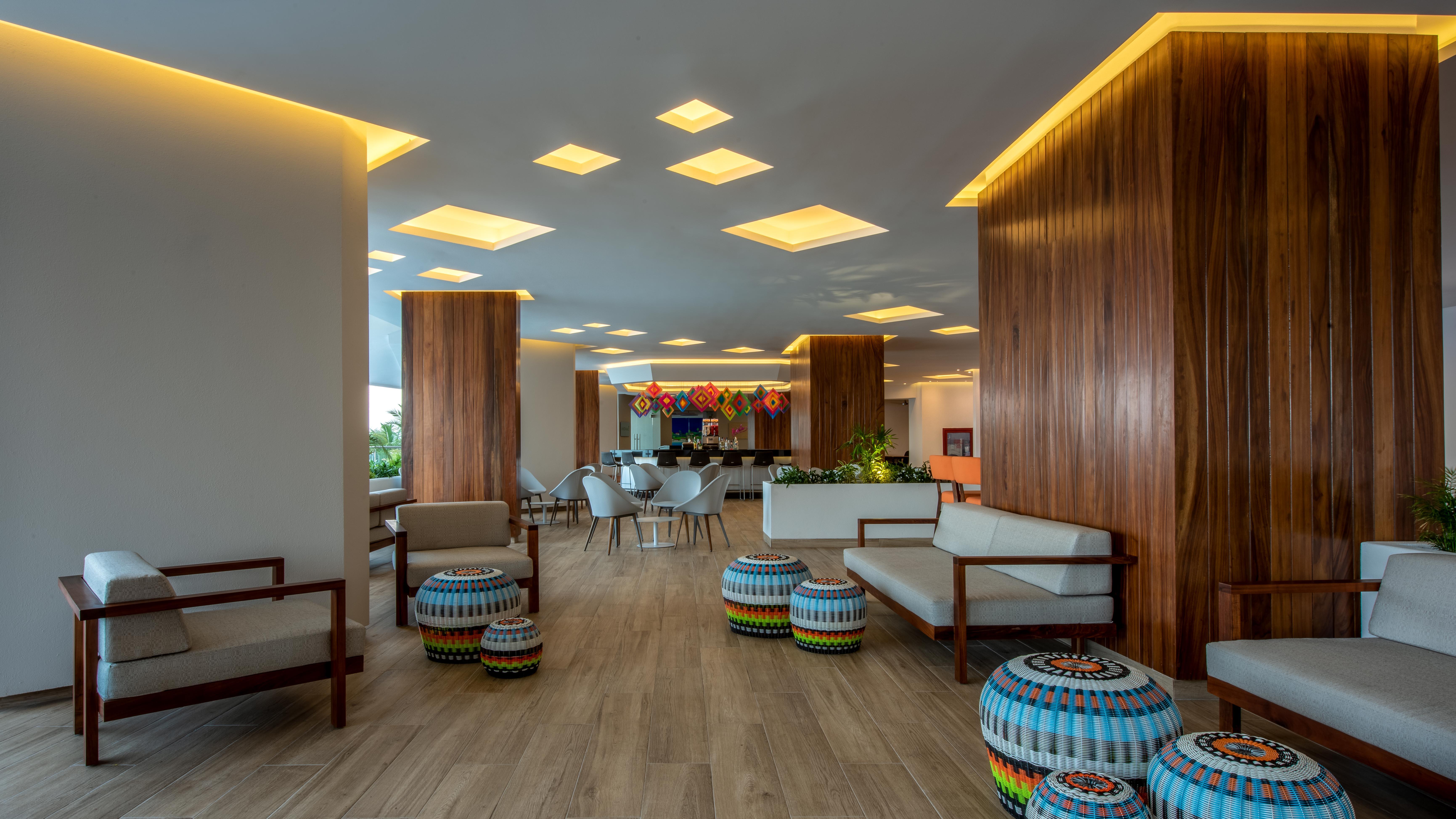 Grand Park Royal Пуерто-Вальярта Екстер'єр фото The lounge at the airport.